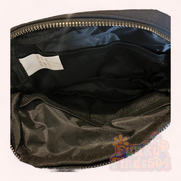 Halara Black Fanny Pack Belt Bag Adjustable Strap One Size NWT - Picture 4 of 6